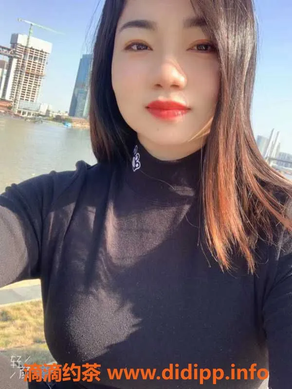 广州楼凤资源信息,番禺欲女M琳，158cm，56kg，399元畅享服务