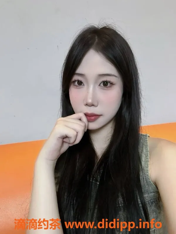 长沙楼凤-芙蓉区19岁小琼，173cm，90斤！