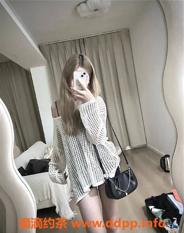 长沙楼凤资源信息,芙蓉区小颖19岁激情服务，69热辣体验