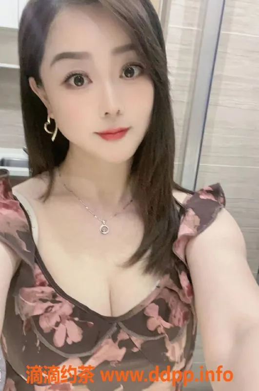 深圳楼凤-坂田萌萌 500元服务，性价比超高的选择！