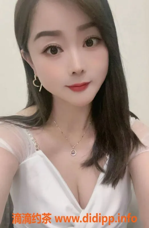 深圳楼凤-坂田萌萌 500元服务，性价比超高的选择！