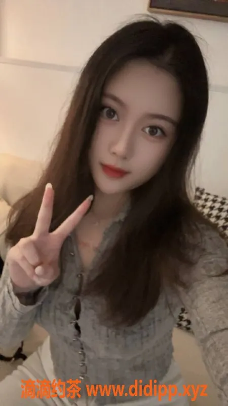 深圳楼凤资源信息,南山可可，嫩妹大胸，课费P900，私聊快速