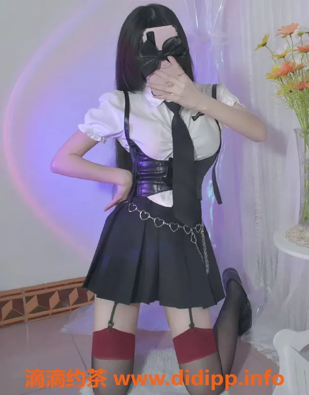 长沙楼凤-岳麓区24岁168cm妹子柒月，激情服务仅需5p