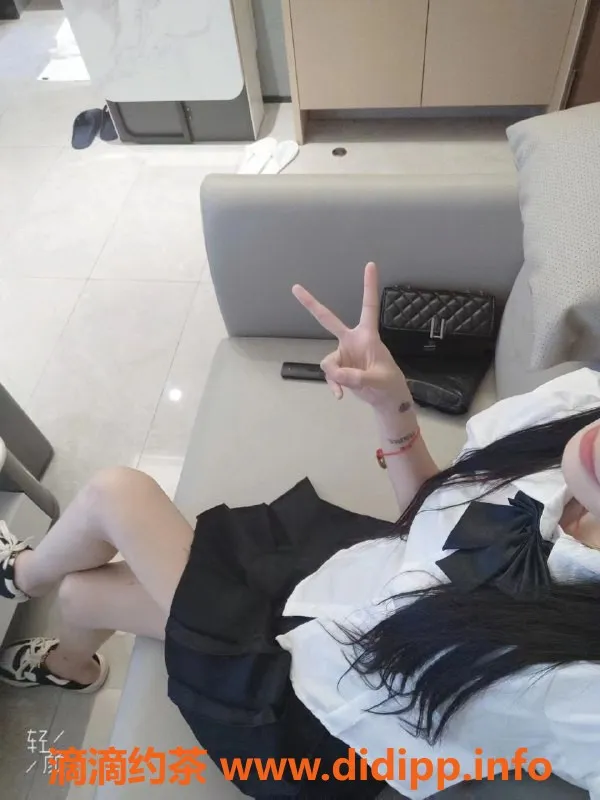 深圳楼凤-龙华小怡，1000元超值服务体验