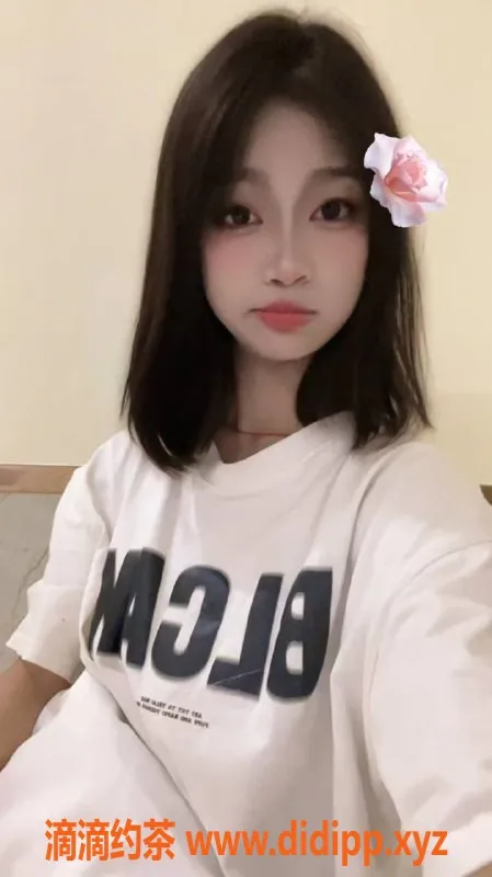 深圳楼凤-龙华玲玲，视频认证，800元服务