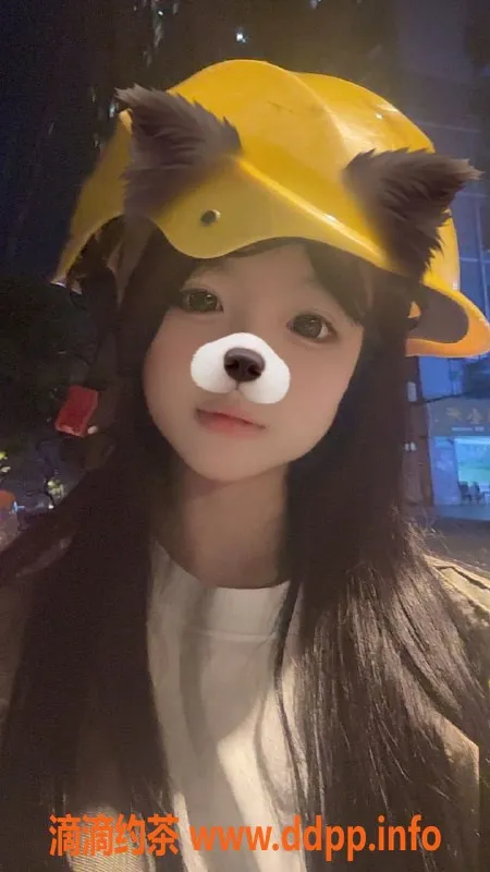 成都外围-成都欣小乖，16岁，162cm，90斤，服务优质，价格亲民