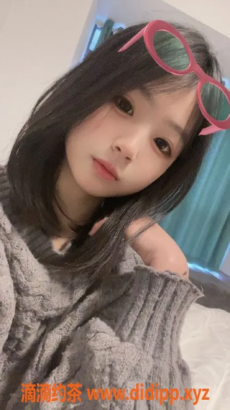 成都外围-成都欣小乖，16岁，162cm，90斤，服务优质，价格亲民