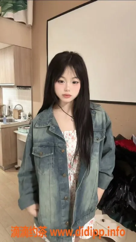 杭州楼凤-拱墅区小白菜，700元超值服务体验