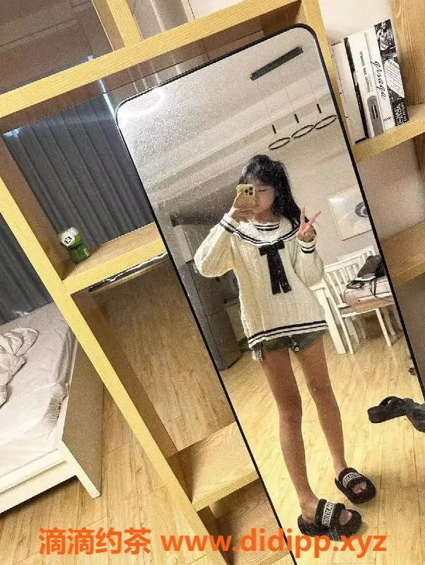 成都上门服务-美琪，17岁162cm可爱妹子，包夜仅2000