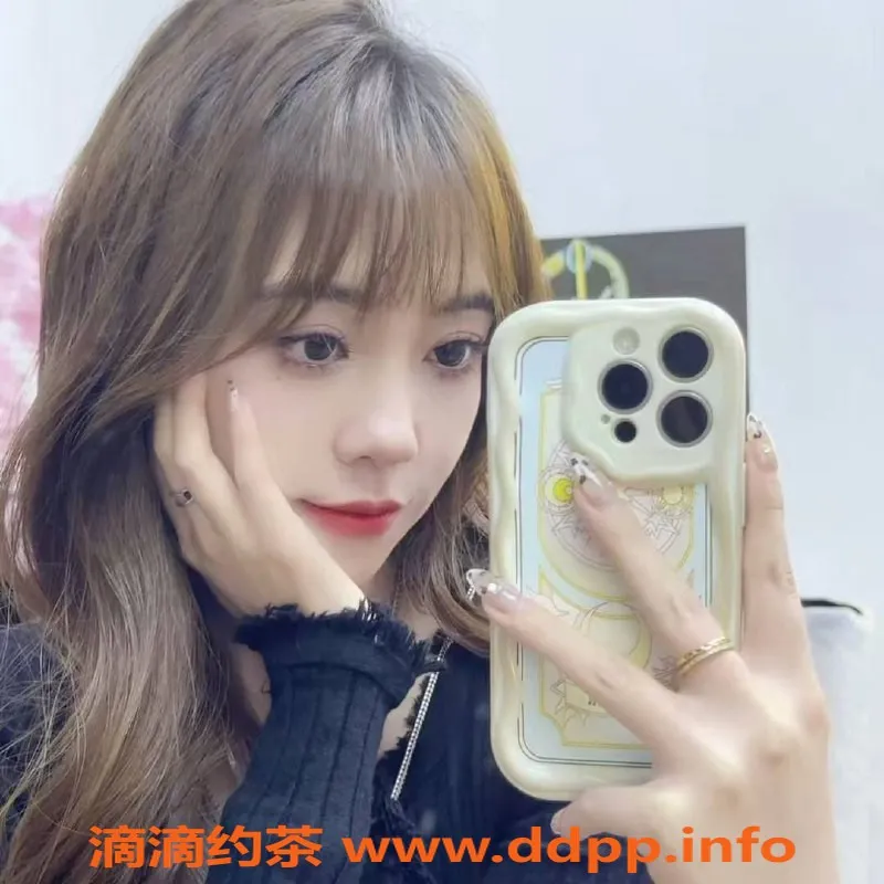 成都上门服务资源信息,成都嫩妹十七，18岁，160cm、85斤巨乳，可上门包夜