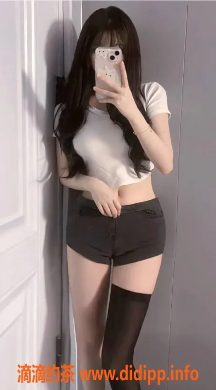 杭州楼凤-临平区小柔老师丨绝技潮吹女王预约中