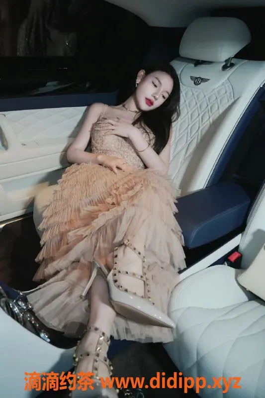 深圳楼凤-南山佳酱，1000p超值体验，超赞服务等你来享！