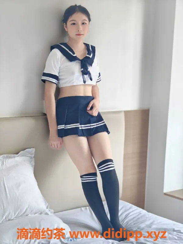 成都楼凤-成华区小葵：165嫩妹，C罩杯，白嫩大奶只需XXX元