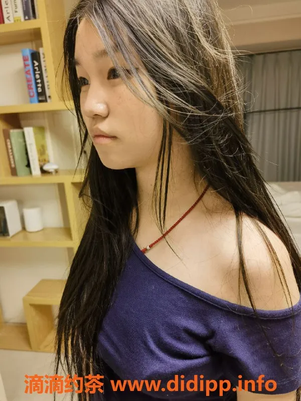 成都楼凤-成都贝妍，162cm匀称身材，500元激情服务