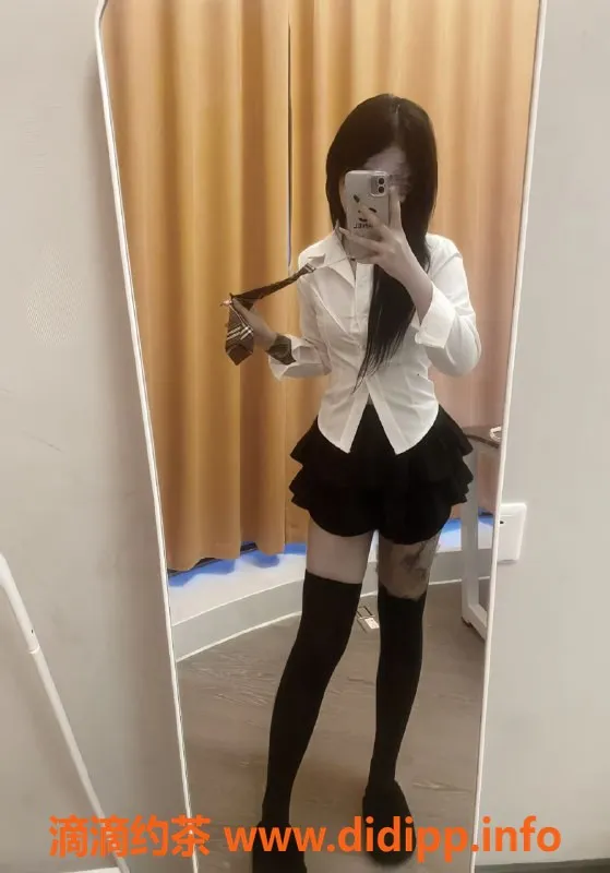 成都楼凤-成都悦悦 16岁 身高163 体重95 体验超值优惠