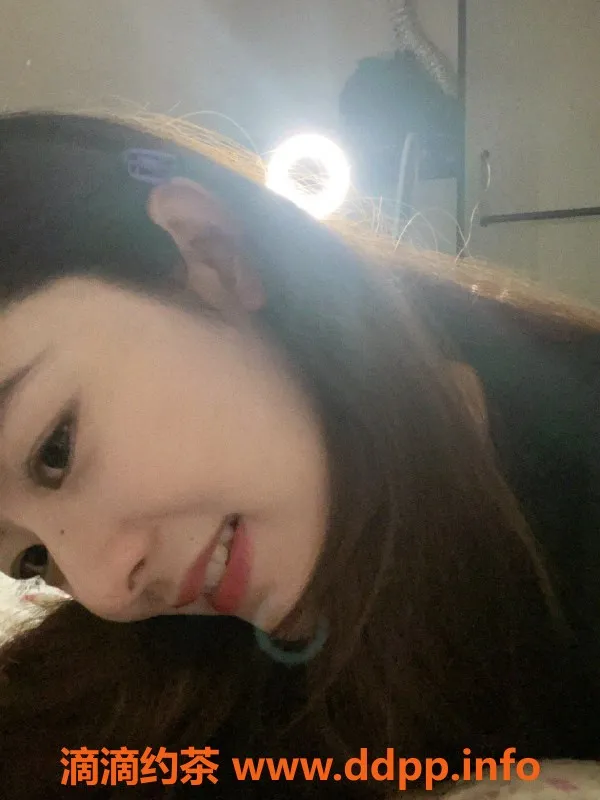 北京楼凤-朝阳奶茶，158cm/45kg，双飞3P服务体验