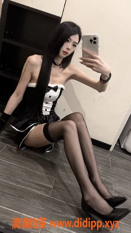 成都楼凤-成华区小维维，170cm排骨精，19岁85斤