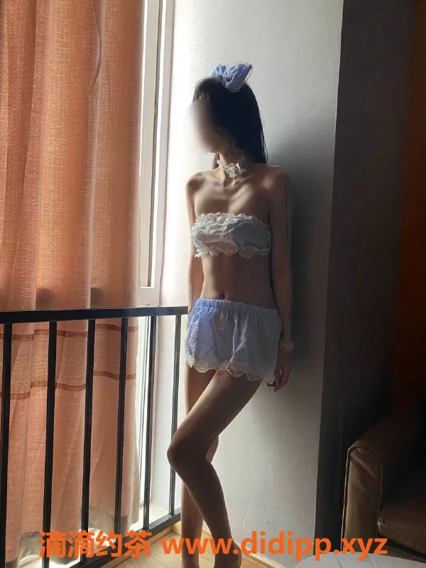 成都楼凤-成华区小维维，170cm排骨精，19岁85斤