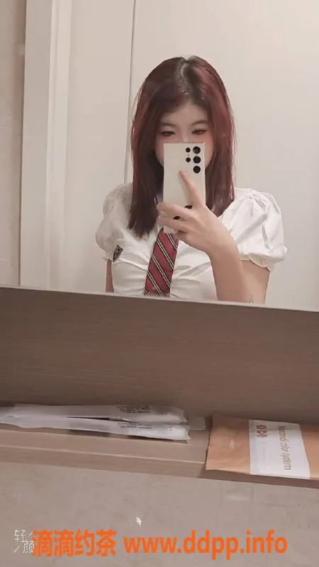 成都上门服务-成都灵柒，18岁嫩妹，165cm，500元上门服务