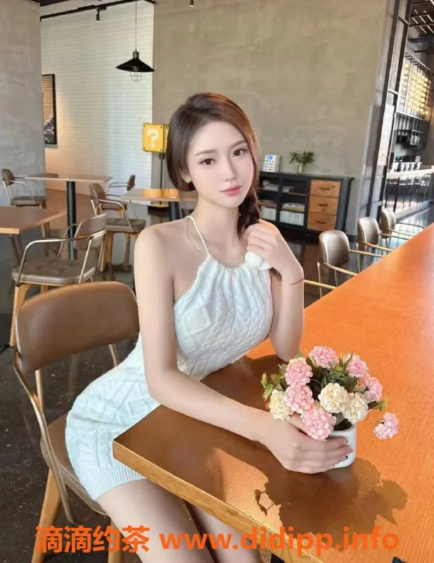 上海楼凤-浦东佳佳，173cm，45kg，胸C+，1500P起