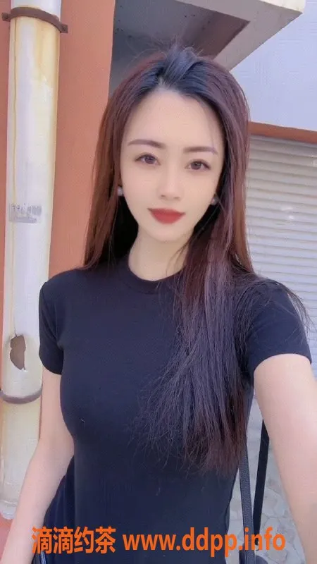 武汉楼凤资源信息,洪山区27岁白皮肤御姐芯芯，168高D胸，服务全享