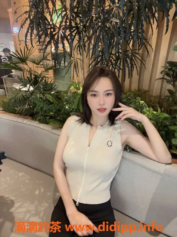 深圳楼凤-南山可雯姐妹双飞，千元以上御姐体验