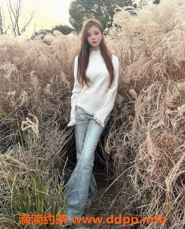 上海楼凤-浦东小乖，身高162，价格900P，甜美可人