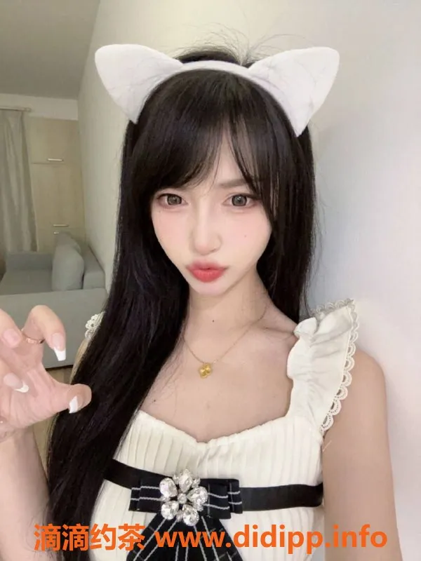 上海外围-上海徐汇小老虎，21岁极品美少女，1300元