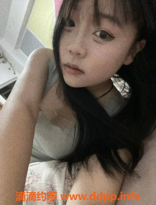 成都楼凤-成都安安，17岁匀称嫩妹，首次出击仅500元