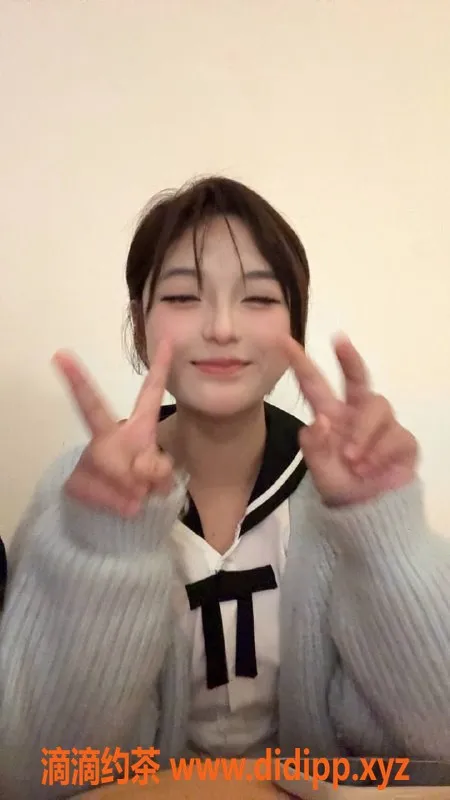 成都楼凤-新都区冬冬，18岁嫩妹，500元/50分钟