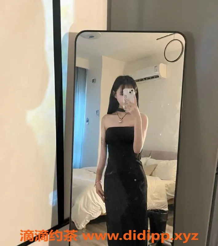 成都楼凤-武侯区小雪，550元高颜值小妹，耐看服务好