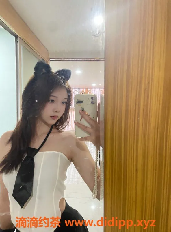 深圳楼凤-深圳龙岗加多宝，900元舌吻嫩妹服务