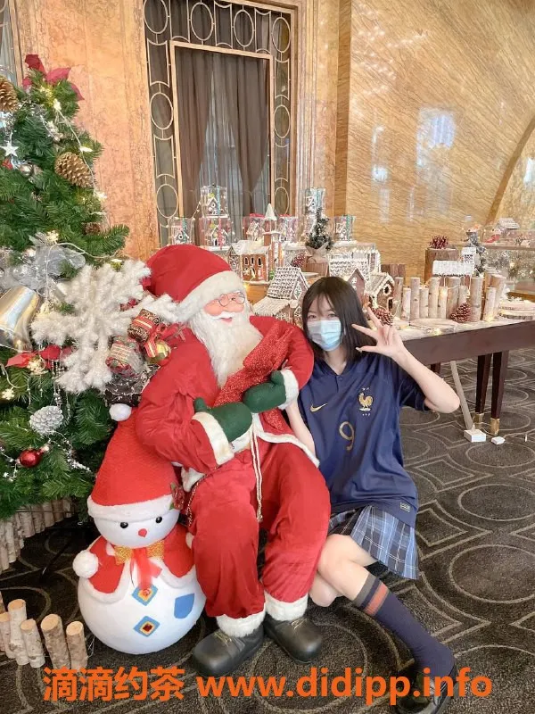 深圳楼凤-深圳广州小萝卜，168cm少女胸B，价格3k起