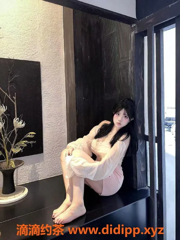 上海楼凤资源信息,闵行泡泡，童颜巨乳，700元享受40分钟服务