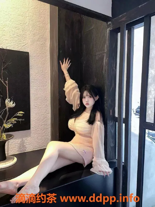 上海楼凤-闵行泡泡，童颜巨乳，700元享受40分钟服务