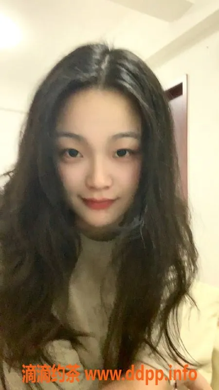 广州楼凤-荔湾小鸭，500元热情服务，已视频验证