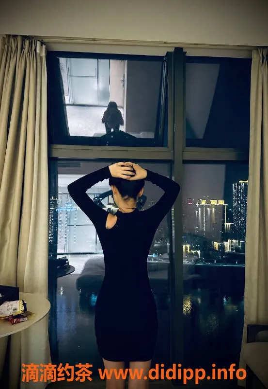 成都楼凤资源信息,成都小琪，17岁嫩妹，身高162，服务全，500一次