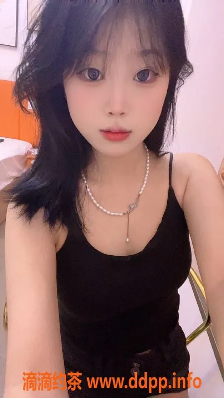 成都楼凤-成华区小花生，163筷子腿，青春女友感，超nice!