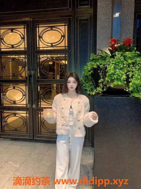 上海楼凤-闵行小甜点，高颜值纯妹子，1000P起