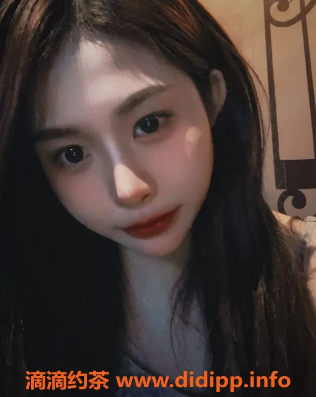 广州楼凤-白云安安，600元上门服务，舌吻&69p体验