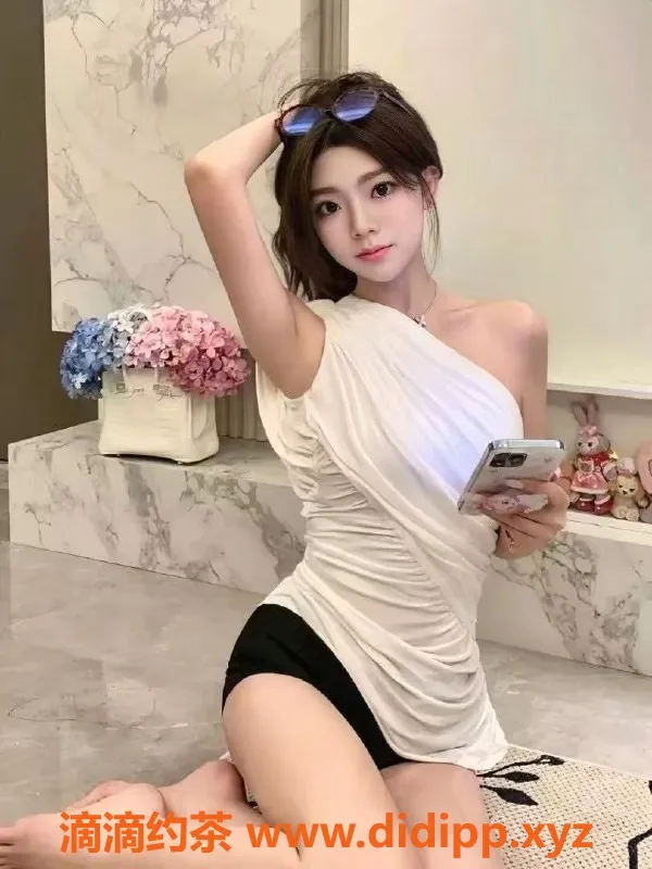 成都楼凤-锦江区御姐琪琪儿 24岁胸b身材瘦 服务好价700起