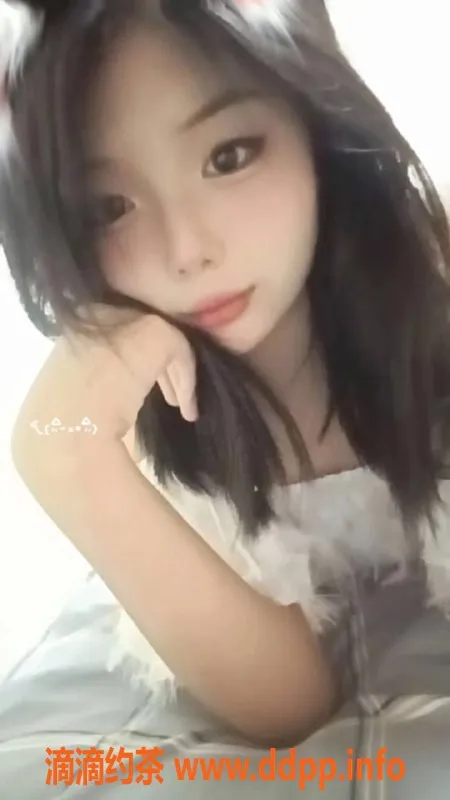 成都楼凤-成华区小雨，身高162，95斤，17岁，诱人身材值得打卡