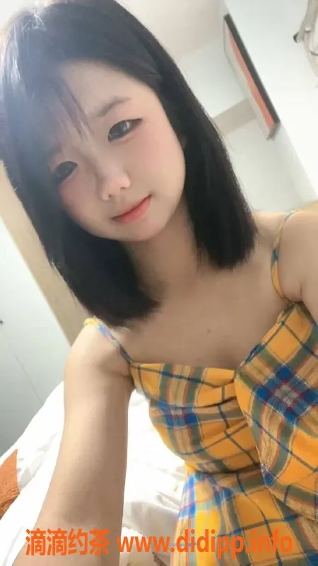 成都楼凤-成都琉璃16岁，身高156，包夜仅2500