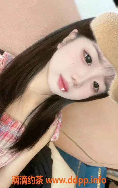 成都楼凤-成都琉璃16岁，身高156，包夜仅2500