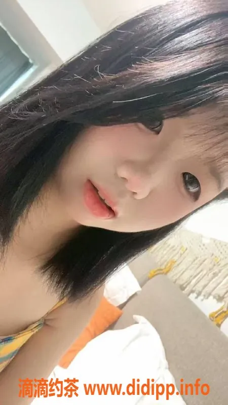 成都楼凤-成都琉璃16岁，身高156，包夜仅2500