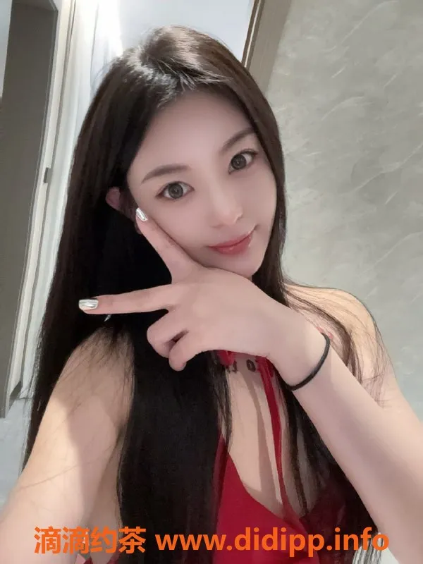 上海楼凤-闵行御姐欣怡，165cm 36C，体验鸳鸯浴服务