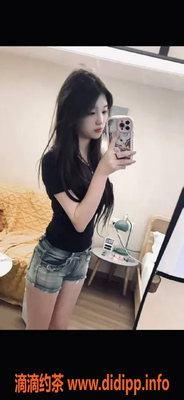 成都楼凤-成都小妍165cm嫩妹，陪洗服务超享受