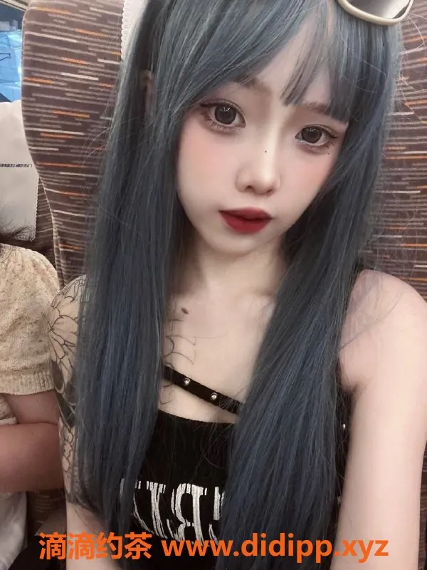 成都楼凤-成华区邻家妹瑶瑶，550p/900pp，155cm白嫩甜美