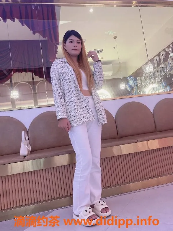 广州楼凤资源信息,白云金沙洲琪琪，600元舌吻69P服务