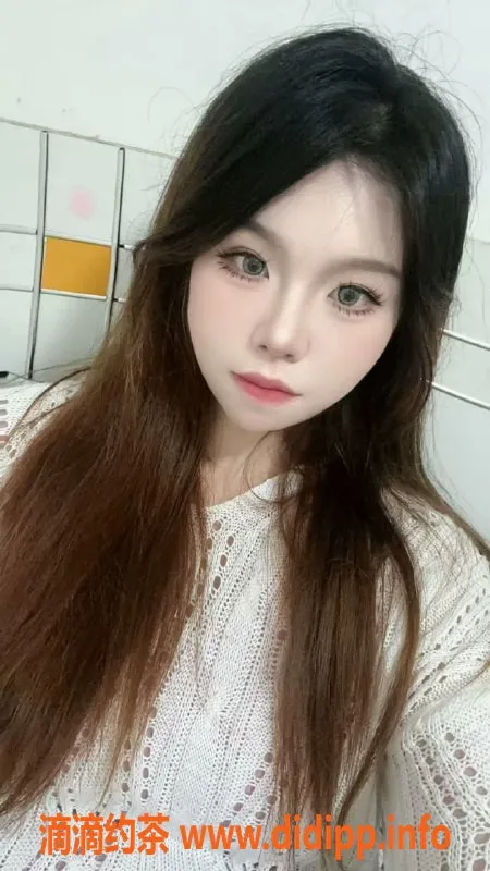 成都楼凤-25岁糖糖，162cm，110斤，300元超值服务